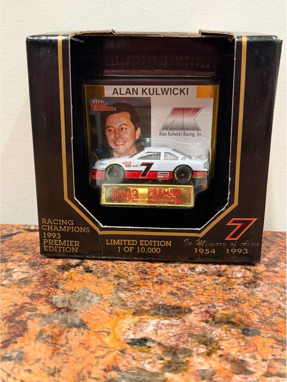 Vintage Racing Champions 1993 Premier Edition #7 Alan Kulwicki Die-Cast NASCAR